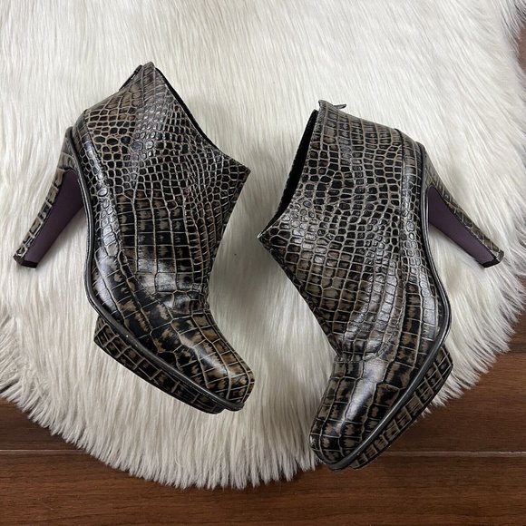 Herve Leger‎ Size 38.5 Crocodile Embossed Print Leather Booties Boots - Picture 1 of 12